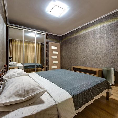 Apartments Near Ukraina Shopping Mall Kiev Dış mekan fotoğraf