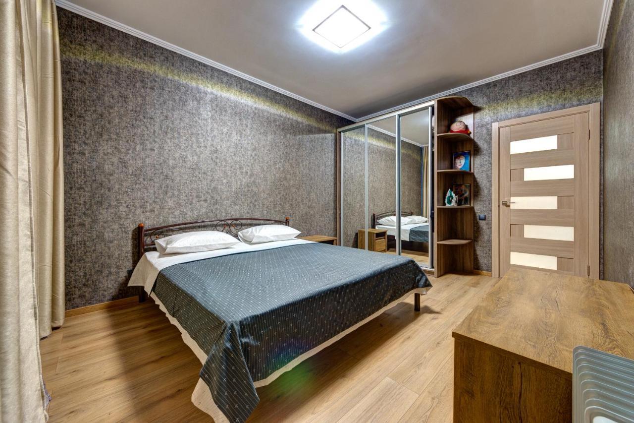 Apartments Near Ukraina Shopping Mall Kiev Dış mekan fotoğraf